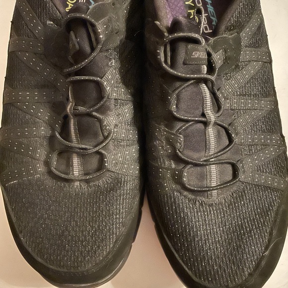 SKECHERS Air-Cooled Memory Foam size 10 - Picture 2 of 7